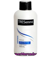 Acondicionador Hidratación Intensa Para Cabello Seco O Dañado De Viaje Tresemmé 100 Ml.