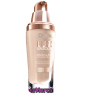 Base De Maquillaje Luz Magique Dw6 Gold Camel L'oréal 1 Ud.