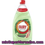 Fairy Limpieza & Cuidado Lavavajillas A Mano Concentrado Aloe Vera Y Pepino Botella 820 Ml