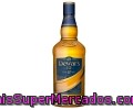 Whisky Escocés Dewars Botella De 70 Centilitros. Este Tipo De Whiskies Se Caracterizan Por Las Diferentes Mezclas De Whiskies.